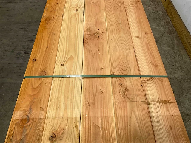 Douglas plank met mes- en groef 400x19x1,8 cm (53x) - afbeelding 3 van  7