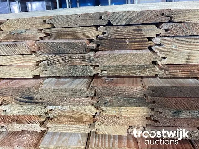 Douglas plank met mes -en groef verbinding 300x8.5x1.8 cm - afbeelding 4 van  4
