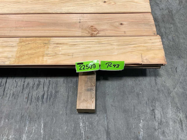 Douglas plank met mes en groef 220x13,5x2,5 cm (12x) - afbeelding 2 van  5
