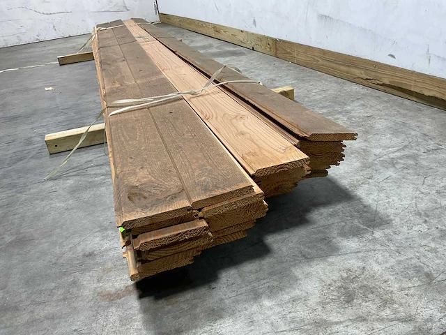 Douglas plank met mes en groef 400x14,5x2 cm (32x) - afbeelding 4 van  5