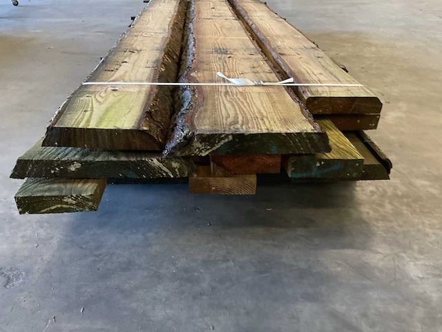 Douglas planken 60 mm ca.0,375 m³ - afbeelding 4 van  5