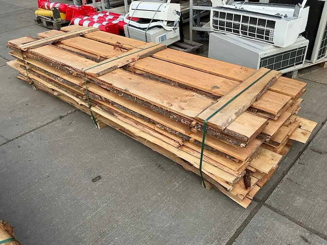 Douglas planken en schaaldelen (51x) - afbeelding 1 van  12