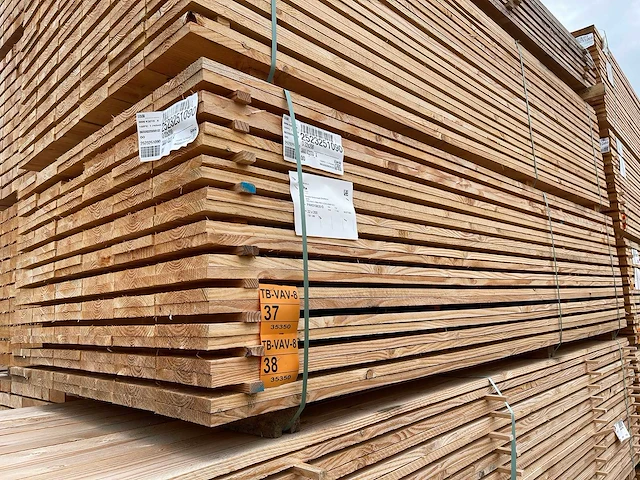 Douglas planken fijnbezaagd 3000x200x22mm (66x) - afbeelding 4 van  4