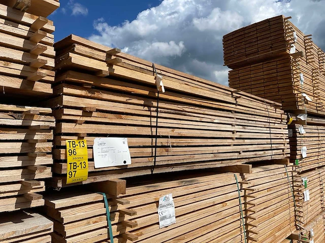 Douglas planken fijnbezaagd 3000x200x22mm (66x) - afbeelding 4 van  4