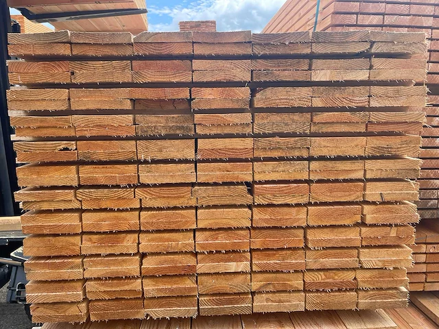 Douglas planken fijnbezaagd 4000x150x25mm (168x) - afbeelding 3 van  3