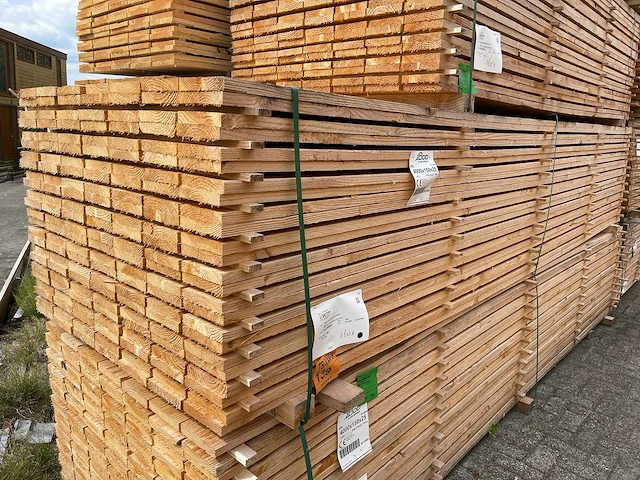 Douglas planken fijnbezaagd 4000x150x25mm (168x) - afbeelding 4 van  4
