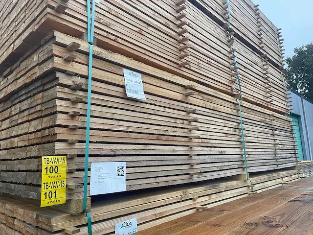 Douglas planken fijnbezaagd 4000x150x25mm (84x) - afbeelding 4 van  4