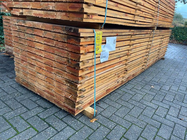 Douglas planken fijnbezaagd 4000x150x25mm (84x) - afbeelding 4 van  4