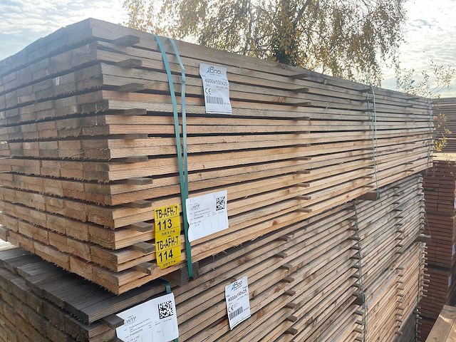 Douglas planken fijnbezaagd 4000x150x25mm (84x) - afbeelding 4 van  4