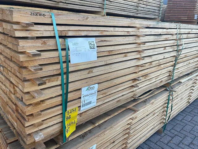 Douglas planken fijnbezaagd 4000x150x25mm (84x) - afbeelding 4 van  4