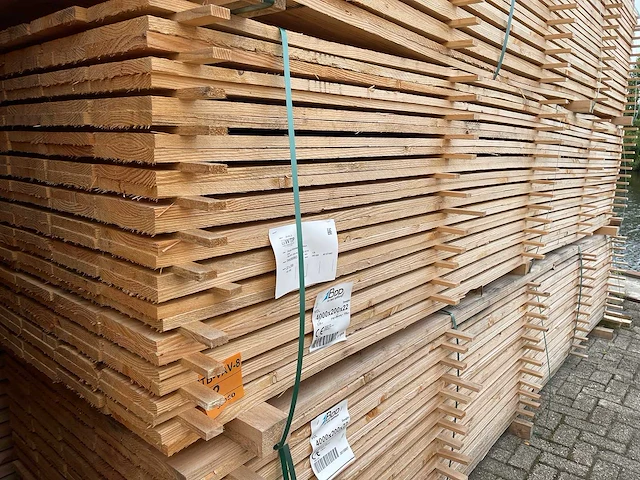 Douglas planken fijnbezaagd 4000x200x22mm (135x) - afbeelding 4 van  4