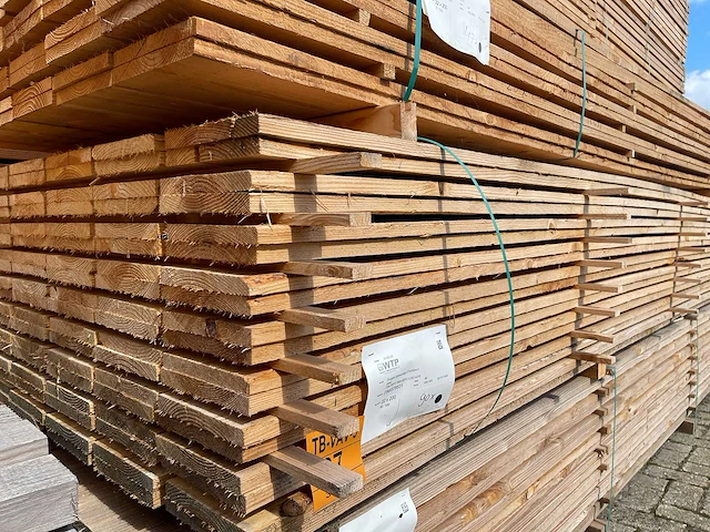 Douglas planken fijnbezaagd 5000x200x22mm (90x) - afbeelding 4 van  4
