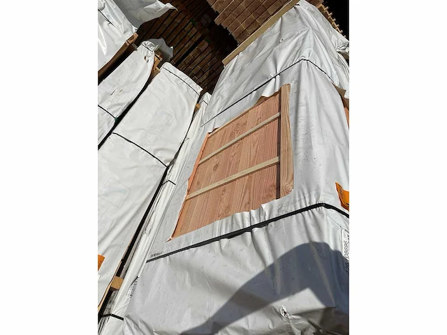 Douglas planken geschaafd 18x145mm, lengte 300cm (180x) - afbeelding 1 van  3