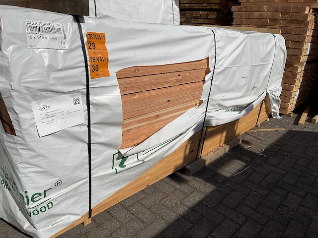 Douglas planken geschaafd 18x145mm, lengte 300cm (180x) - afbeelding 2 van  3
