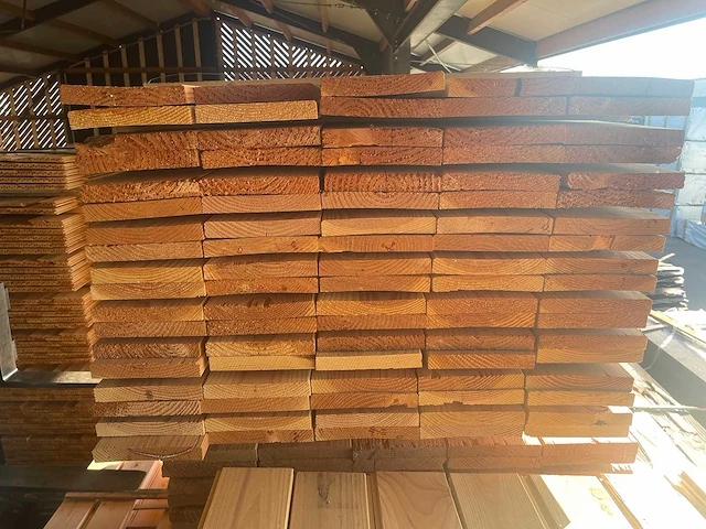 Douglas planken geschaafd 3000x195x28mm (90x) - afbeelding 3 van  3