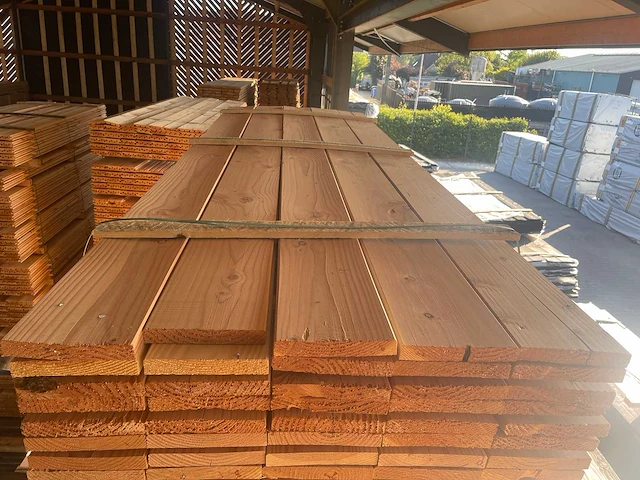 Douglas planken geschaafd 3000x195x28mm (90x) - afbeelding 1 van  3