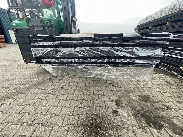 Douglas planken zwart gecoat 24x200mm, lengte 500cm (50x) - afbeelding 3 van  3