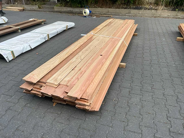 Douglas rabatdeel (4000x143x18mm) (65x) - afbeelding 3 van  4