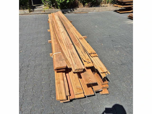 Douglas rabatdelen (4000-5900x130-180x20mm) (60x) - afbeelding 1 van  5
