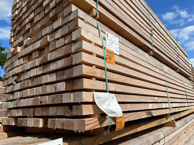 Douglas regels fijnbezaagd 4000x75x50mm (71x) - afbeelding 4 van  4
