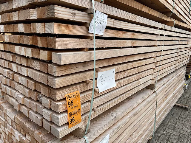 Douglas regels fijnbezaagd 4000x75x50mm (77x) - afbeelding 4 van  4