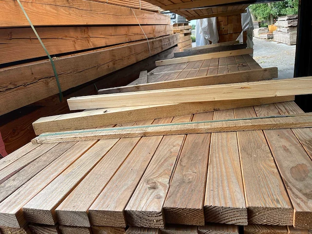 Douglas regels geschaafd 5000x85x40mm (78x) - afbeelding 1 van  2