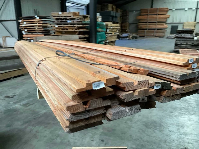 Douglas rombus profiel plank 400x14,5x2,8 cm (26x) - afbeelding 5 van  16