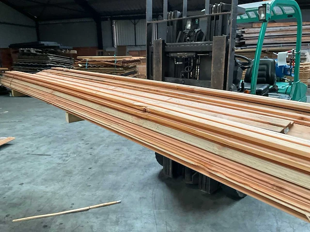 Douglas rombus profiel plank 400x14,5x2,8 cm (26x) - afbeelding 14 van  16