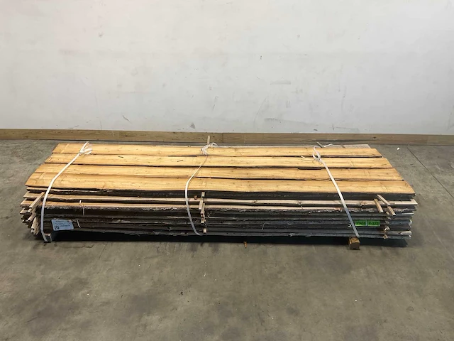 Douglas schaaldelen 300x18-25x2 cm (78x) - afbeelding 1 van  6