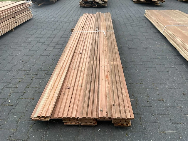 Douglas triple rhombus (4000x143x18mm) (32x) - afbeelding 2 van  5
