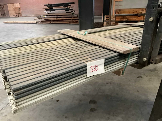 Douglas triple rhombusprofiel 300x13,9x2,1 cm (57x) - afbeelding 3 van  7