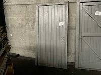 Douglas tuindeur in kozijn grijs 215x110 cm - afbeelding 1 van  2