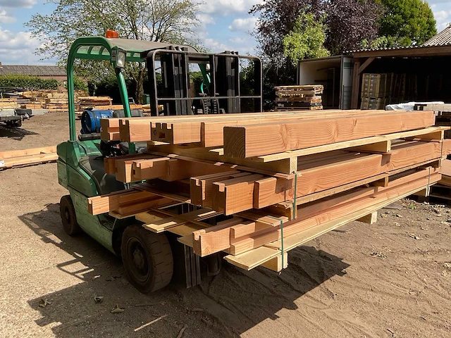 Douglas tuinpaal met inkeping 240x12x12 cm (12x) - afbeelding 2 van  4