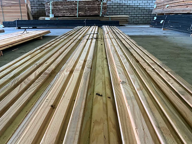 Douglas tuinplank triple profiel 400x14,5x2,2 cm (41x) - afbeelding 3 van  5