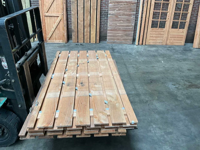Douglas tuinpoort 11-planks 195x110 cm - afbeelding 1 van  3