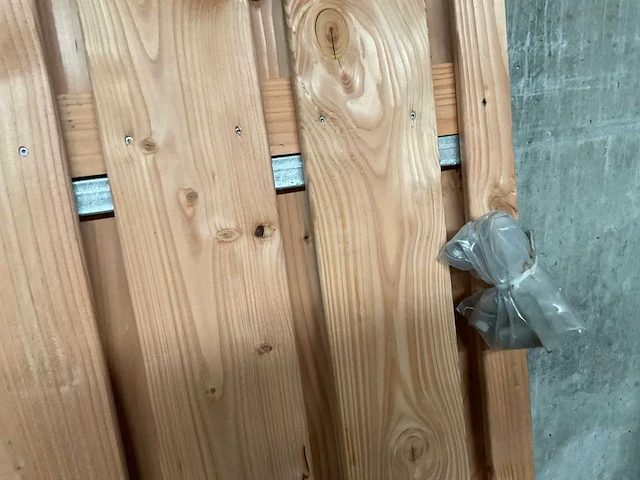 Douglas tuinpoort met metalen frame 190x100 cm - afbeelding 4 van  4