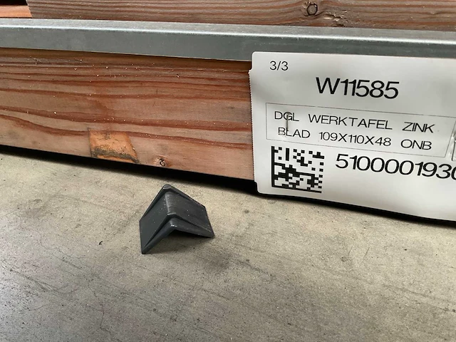 Douglas tuinwerktafel met zinken blad 110x48x109 cm (2x) - afbeelding 3 van  3