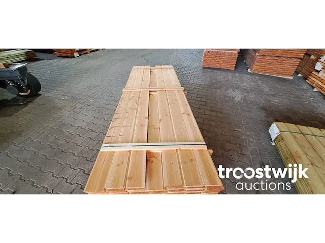 Douglas veer en groef 18x135mm, lengte 300cm - afbeelding 1 van  3