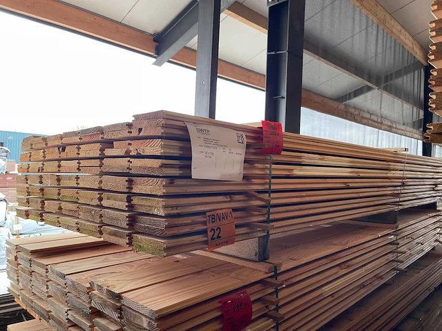 Douglas veer en groef 18x145mm, lengte 300cm (100x) - afbeelding 4 van  4