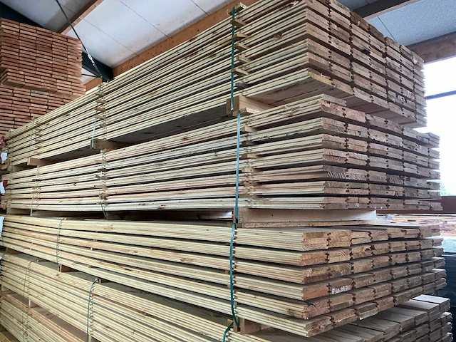Douglas veer en groef 18x145mm, lengte 400cm (100x) - afbeelding 4 van  4