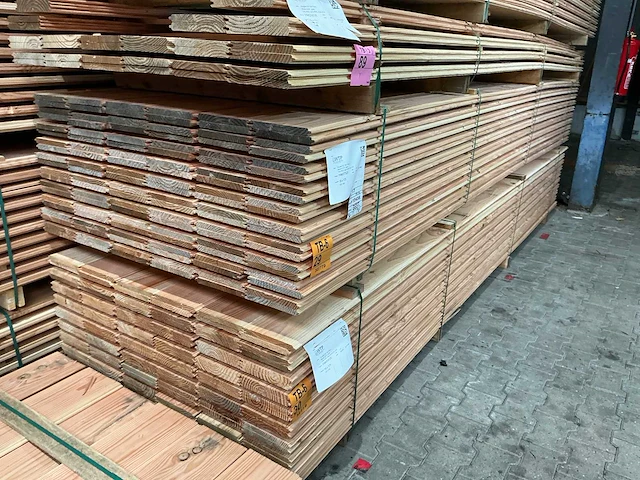 Douglas veer en groef 18x185mm, lengte 400cm (120x) - afbeelding 2 van  2