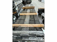 Douglas veer en groef 18x185mm zwart gespoten, lengte 500cm (54x) - afbeelding 2 van  3