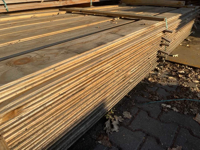 Douglas veer en groef 3000x145x18mm (100x) - afbeelding 2 van  3
