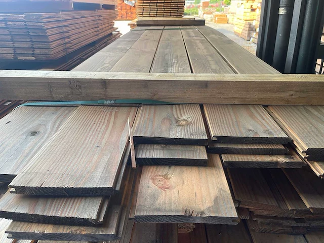 Douglas veer en groef 5000x175x18mm (15x) - afbeelding 1 van  3
