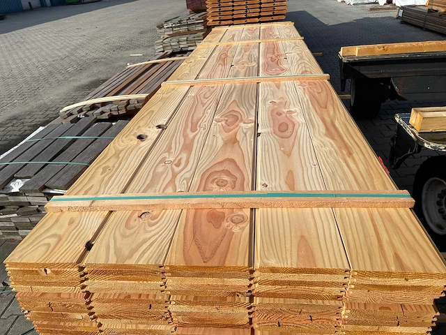 Douglas veer en groef breed 4000x195x18mm (100x) - afbeelding 1 van  3