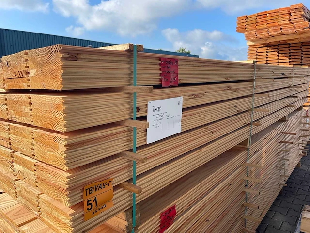 Douglas veer en groef breed 4000x195x18mm (130x) - afbeelding 2 van  3
