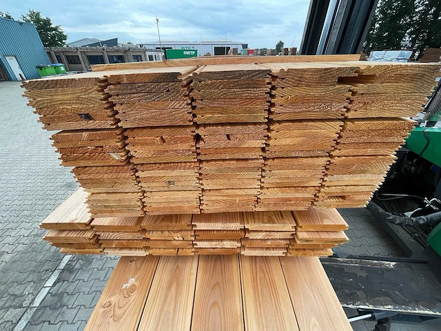 Douglas veer en groef met kraal 3000x190x18mm (105x) - afbeelding 2 van  3