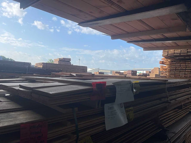 Douglas veer en groef met kraal 4000x170x18mm (15x) - afbeelding 2 van  3
