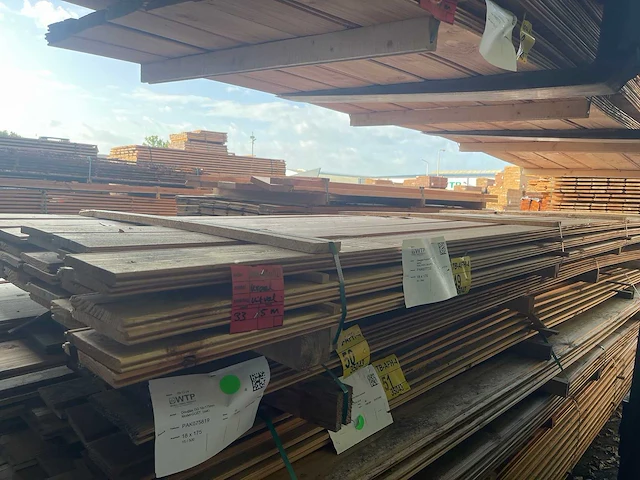 Douglas veer en groef met kraal 5000x170x18mm (33x) - afbeelding 2 van  2