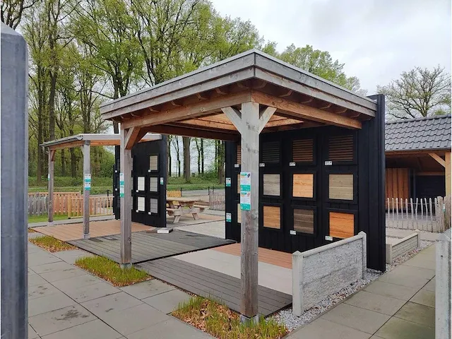 Douglas veranda met lichtstraat - afbeelding 4 van  7